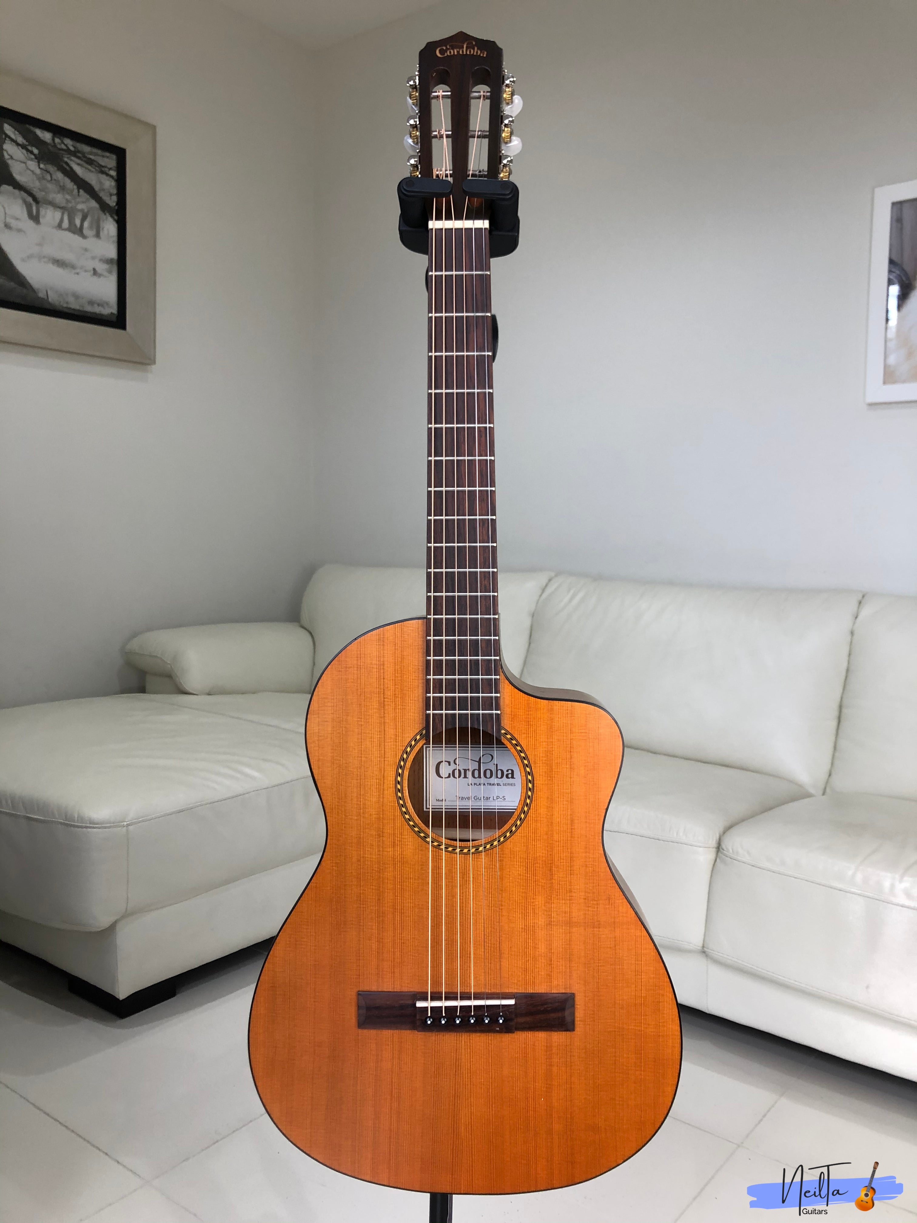 Cordoba La Playa LP-S Solid Top Acoustic Electric Cutaway With Gig Bag