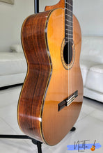 Load image into Gallery viewer, Hashimoto C30 Handmade Classical Guitar (1979)
