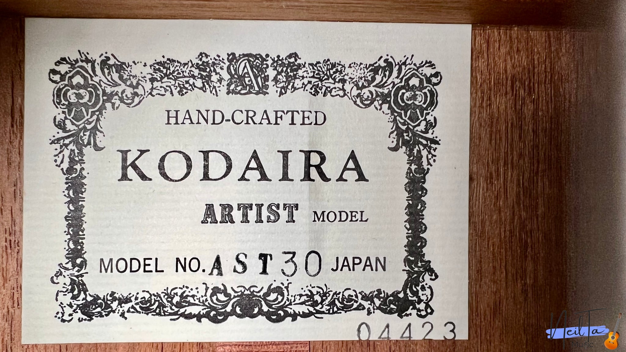 Kodaira AST-30 Artist Series Classical Guitar (1983) – Neil Ta Music