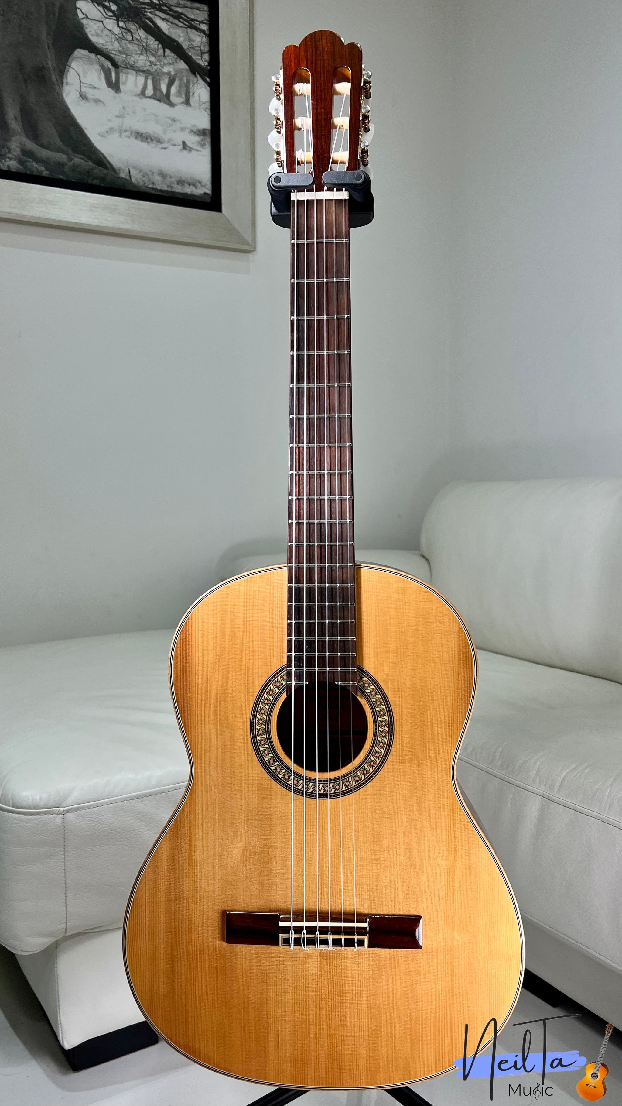 Classical Guitars – Tagged 