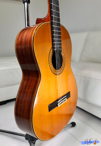 Ryoji Matsuoka M30 Handmade Classical Guitar (1986)