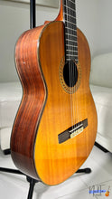 Load image into Gallery viewer, Yamaha C-330S Custom Calssical Guitar 1977
